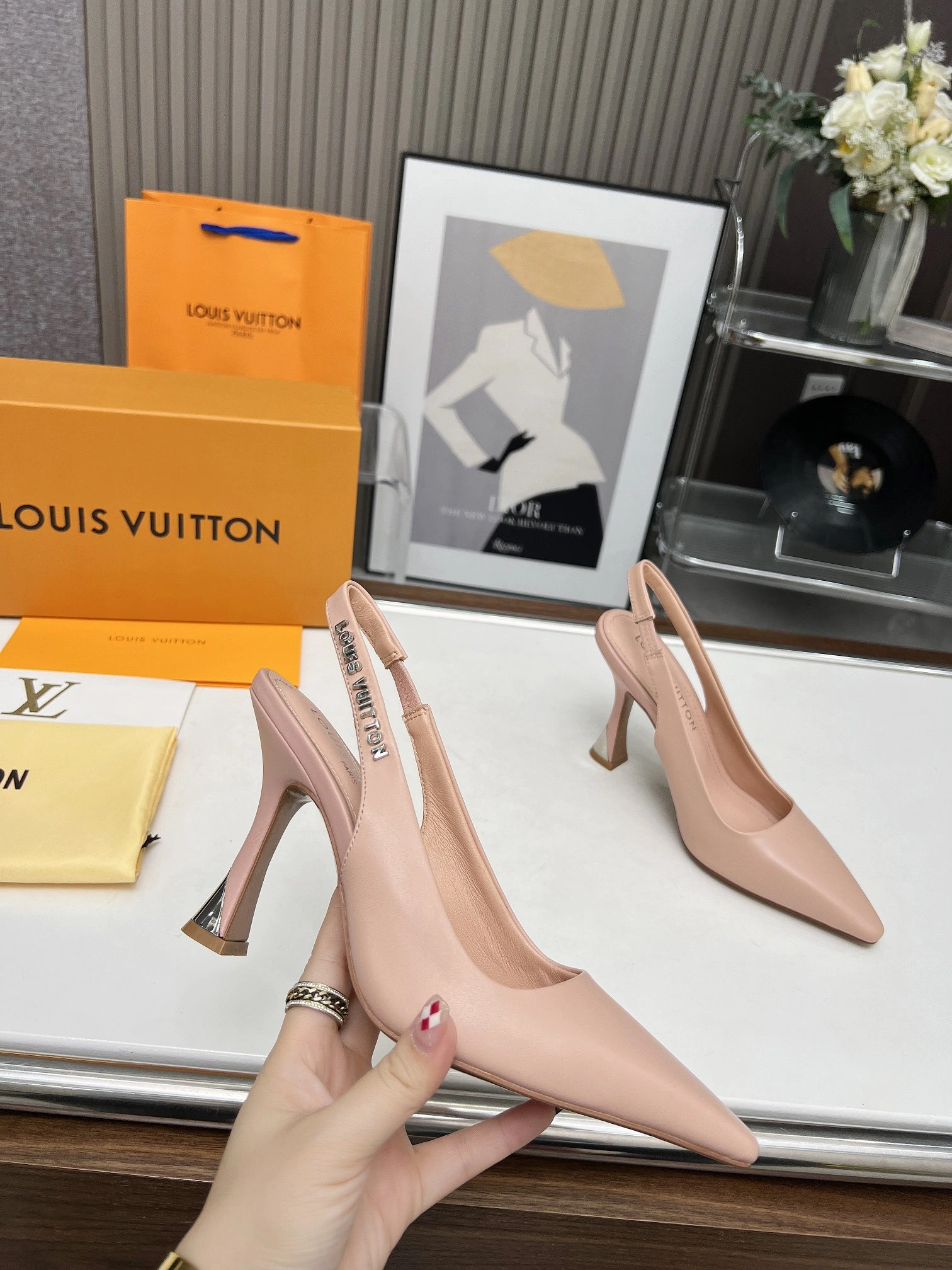 COCO-- 8V 1AB1GQ Calfskin sheepskin Heel height：9.5CM item:E-X158C1801